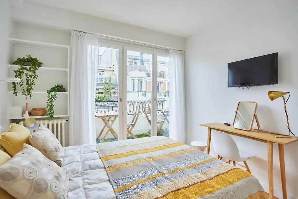 Rent A Room Apartments - Degas Paris 0*,