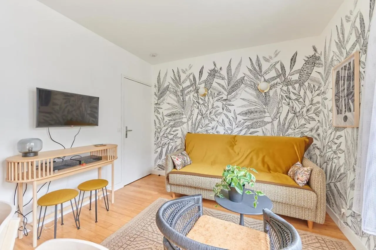 Rent A Room Apartments - Degas Paris 0*,  France