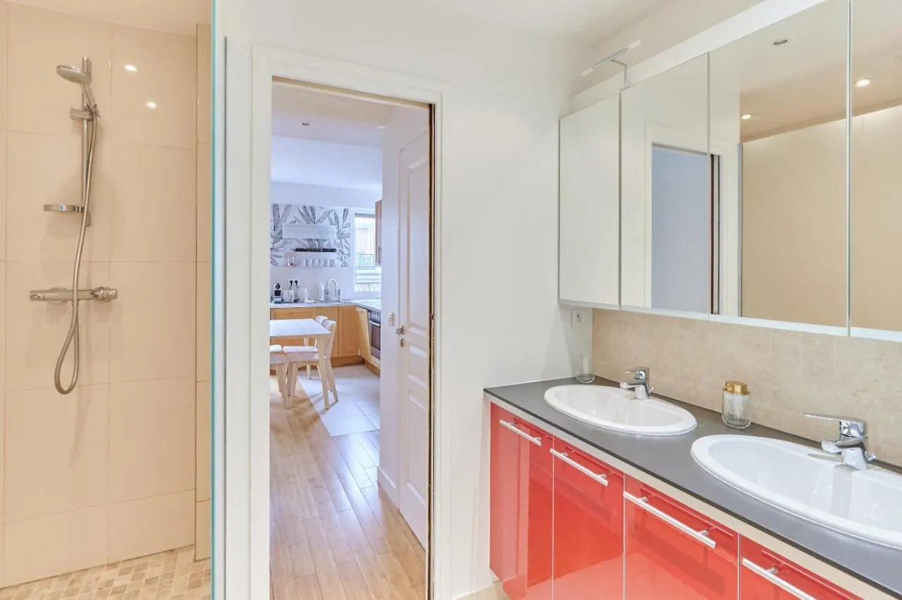 Rent A Room Apartments - Degas Paris 0*,