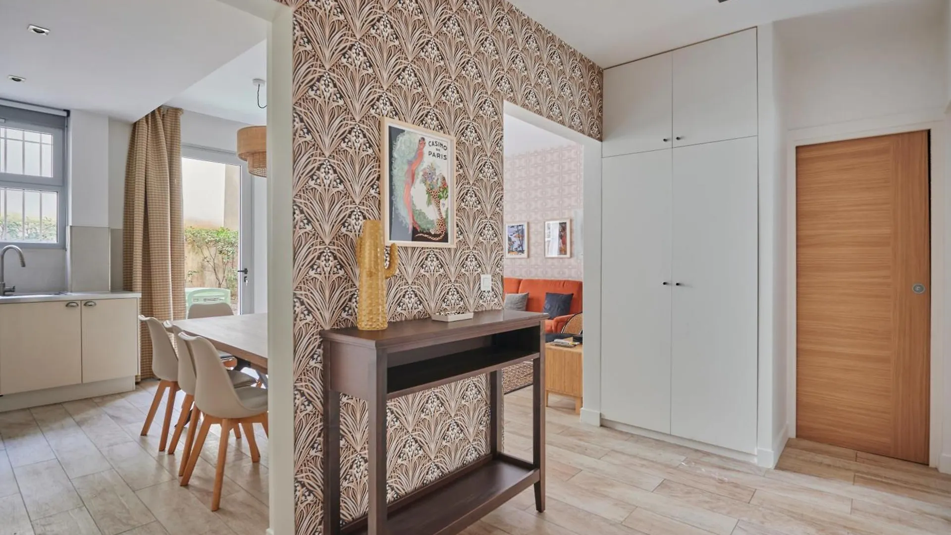 Rent A Room Apartments - Degas Paris